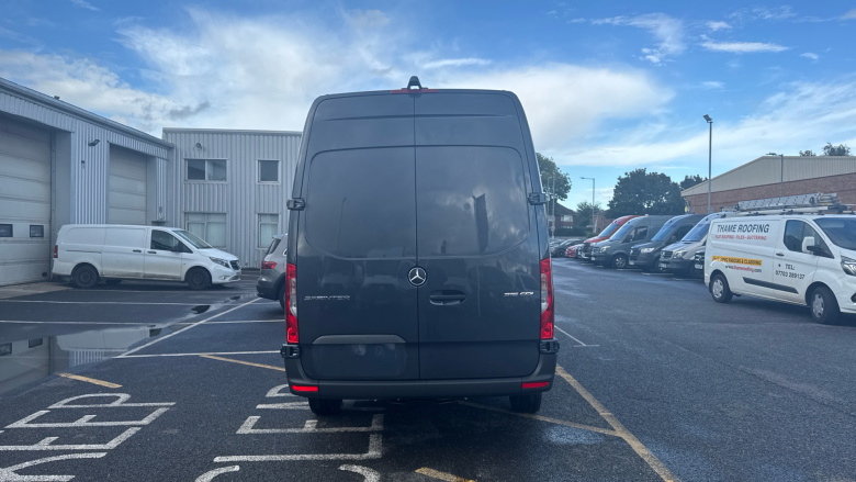 Mercedes-Benz Sprinter 315Cdi L2 Diesel Rwd 3.5t H2 Pro Van